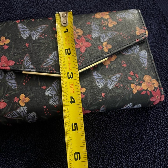 Butterfly Floral Black Wristlet Clutch - Picture 10 of 10